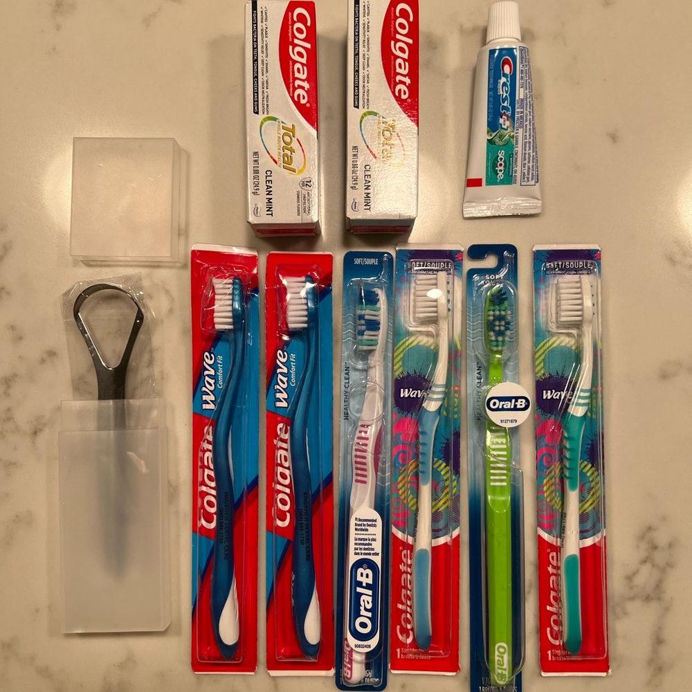 Toothbrushes set